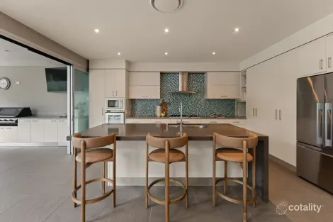 Property photo of 84 Amy Street Hawthorne QLD 4171