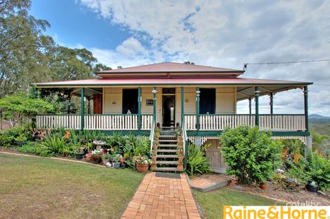 Property photo of 28 Colwill Crescent Wolffdene QLD 4207