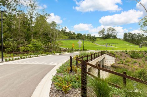 Property photo of 4 White Fig Place Burnside QLD 4560