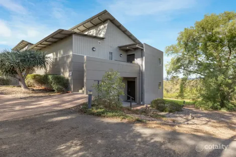 Property photo of 165 Thompsons Road Pokolbin NSW 2320