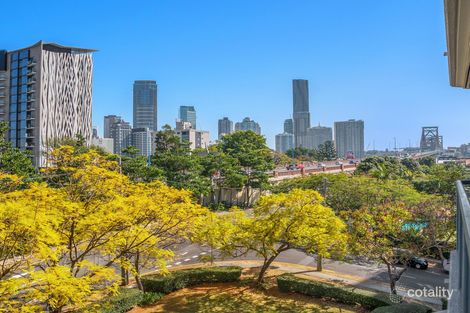 Property photo of 30/45 Deakin Street Kangaroo Point QLD 4169