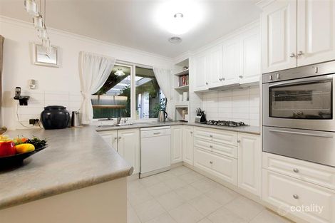 Property photo of 28 Heywood Crescent Cranbourne North VIC 3977