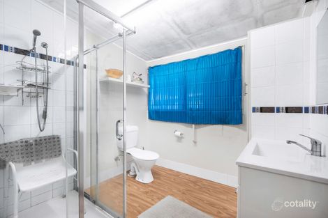 Property photo of 2239 Wynnum Road Wynnum QLD 4178