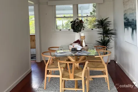 Property photo of 100 Byth Street Stafford QLD 4053