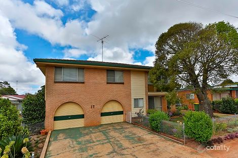 17 Sampson St, Wilsonton, QLD 4350