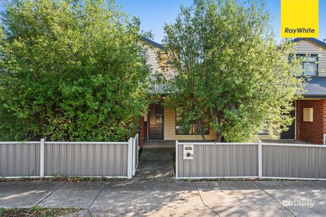 2/4 Euroa Walk, Kurunjang, VIC 3337