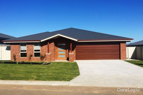 Property photo of 22 Felstead Circuit Thurgoona NSW 2640