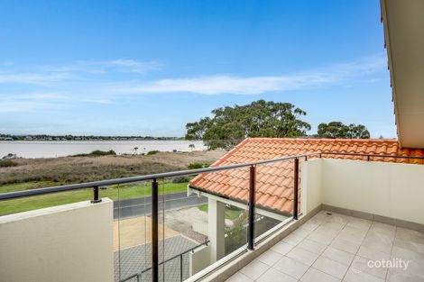 Property photo of 95 Captain Sturt Parade Hindmarsh Island SA 5214