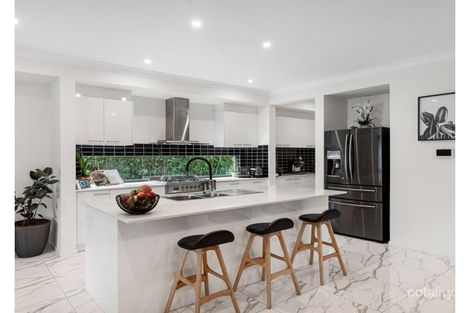 Property photo of 71 Hutton Avenue Wynnum QLD 4178