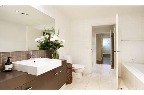 Property photo of 3/312 Dandenong Road St Kilda East VIC 3183