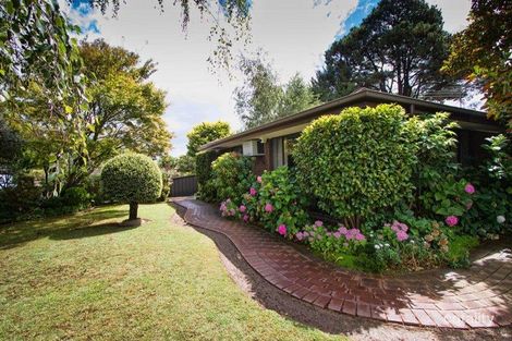 Property photo of 5 Rodney Drive Woodend VIC 3442