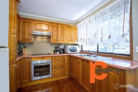 Property photo of 10 Graham Close Cranebrook NSW 2749
