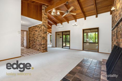 Property photo of 219 Longmore Crescent Wanniassa ACT 2903