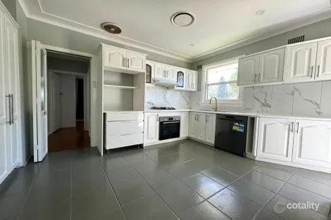 Property photo of 1 Waldo Crescent Peakhurst NSW 2210