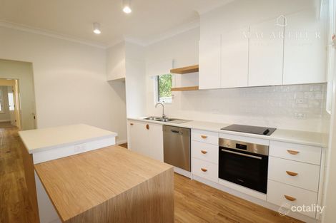 Property photo of 24 Monash Crescent Mount Austin NSW 2650