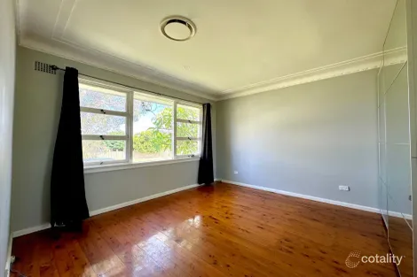 Property photo of 1 Waldo Crescent Peakhurst NSW 2210