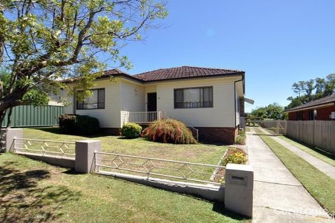 Property photo of 80 Glennie Street Wyoming NSW 2250