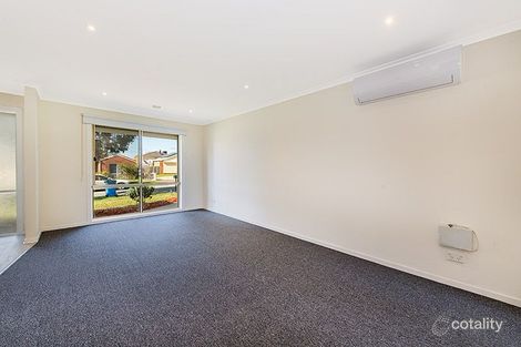 Property photo of 27 Raffindale Crescent Cranbourne West VIC 3977