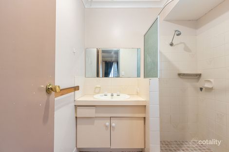 Property photo of 1 Bessant Court Camillo WA 6111