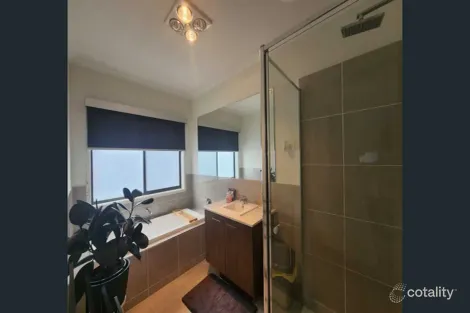 Property photo of 14 Emery Avenue Doreen VIC 3754