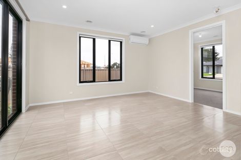 Property photo of 30 Presentation Boulevard Winter Valley VIC 3358