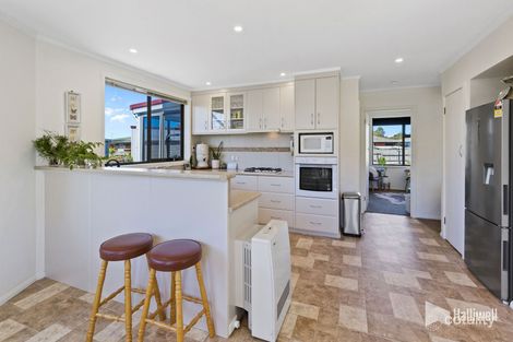 Property photo of 3 College Court Devonport TAS 7310