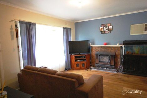 Property photo of 11 Nicholas Road Wandin North VIC 3139