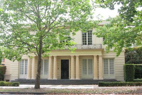 68 Clendon Rd, Toorak, VIC 3142