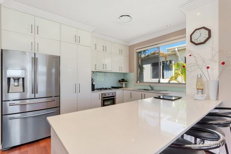 Property photo of 1007 Lakeview Terrace Benowa QLD 4217