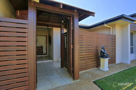 Property photo of 1 Jasmine Court Kalkie QLD 4670