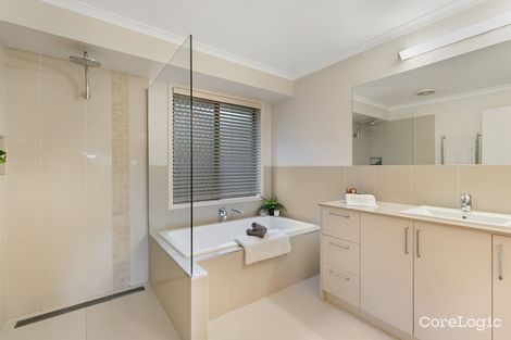 Property photo of 19 Kobble Court Sinnamon Park QLD 4073