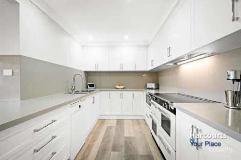 Property photo of 25 Tasman Avenue Lethbridge Park NSW 2770