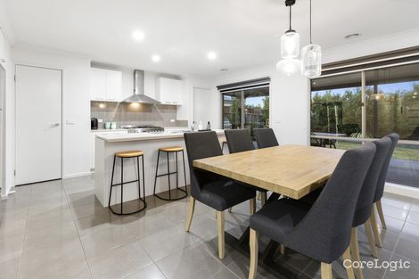 Property photo of 15 Tamara Circuit Langwarrin VIC 3910