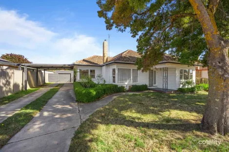 Property photo of 29 Grandview Grove Wendouree VIC 3355