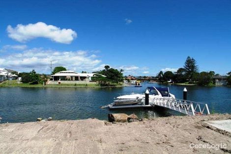 37 Allambi Ave, Broadbeach Waters, QLD 4218