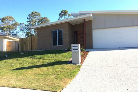 8 Elouera Cl, Landsborough, QLD 4550