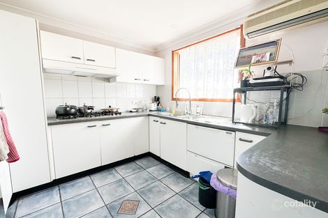 Property photo of 43 Donalbain Circuit Rosemeadow NSW 2560
