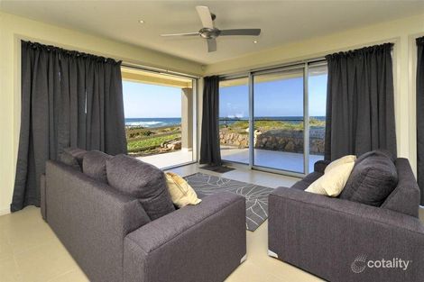 Property photo of 21 Ocean Avenue Anna Bay NSW 2316