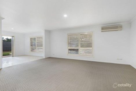 Property photo of 84 Sunflower Crescent Calamvale QLD 4116