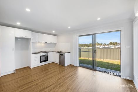 32 Peninsular Dr, Gwandalan, NSW 2259