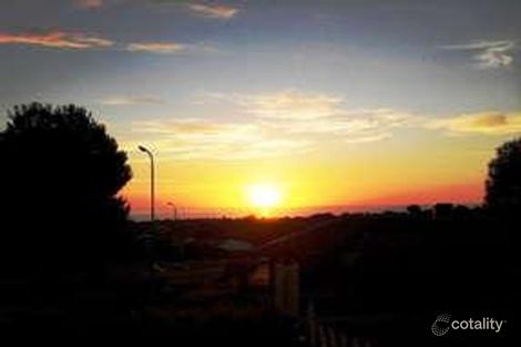 Property photo of 2/2 Aroona Road Hallett Cove SA 5158