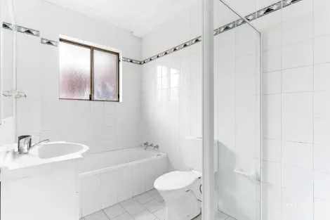 Property photo of 4/20-22 Graham Road Narwee NSW 2209