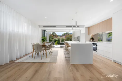 21 TOWNSON AVE, PALM BEACH, QLD 4221