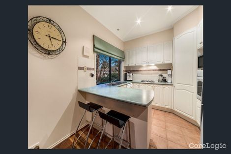Property photo of 28 Hester Walk Macleod VIC 3085