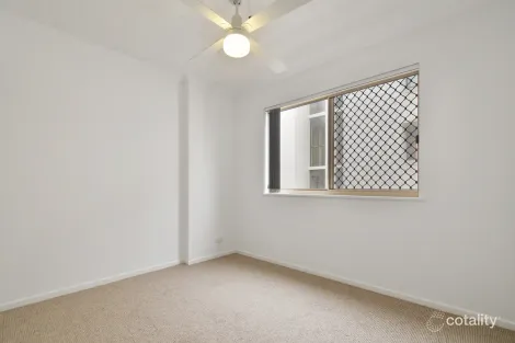 Property photo of 4/26 Moreton Parade Kings Beach QLD 4551