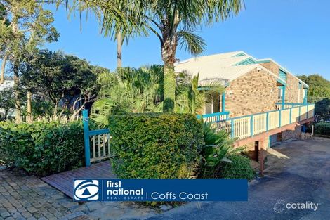 68 Dammerel Cres, Emerald Beach, NSW 2456