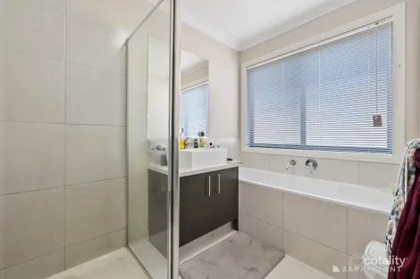 Property photo of 7 Robinson Drive Weir Views VIC 3338