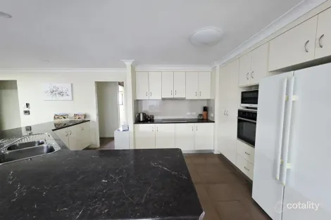 Property photo of 19 Vicky Avenue Crows Nest QLD 4355