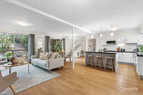 Property photo of 2/15 Thomas Street Doncaster East VIC 3109