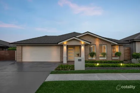 14 AGOSTINI CCT, ORAN PARK, NSW 2570